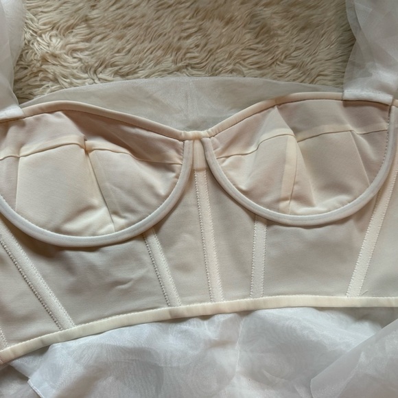 NWT Milla Dreamy Blouse with Meringue Flounces in White Midnight Walk - Size 12 - Picture 8 of 10